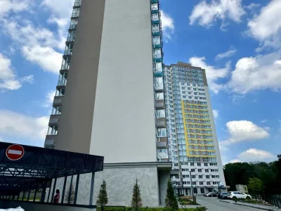 Квартира. Київ, Академіка Заболотного вул.