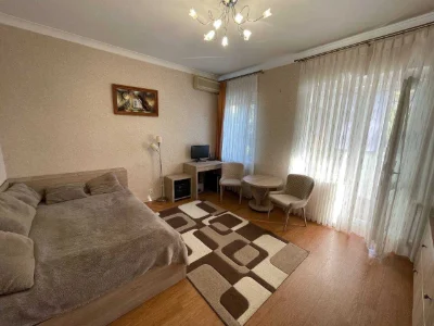 Продам двухкомнатная квартира вблизи Центра