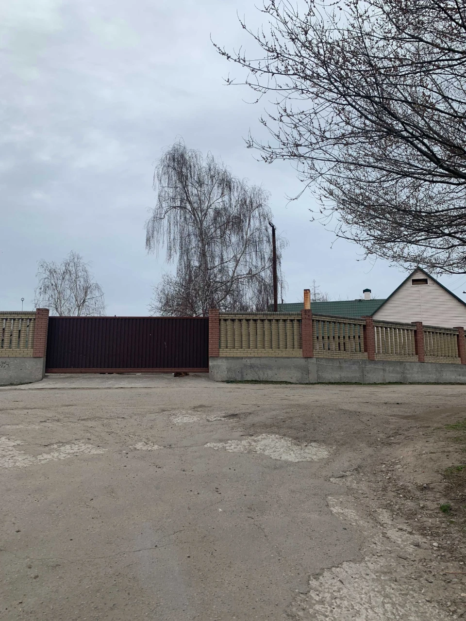 Дача ферма в черте города возле р. Днепр