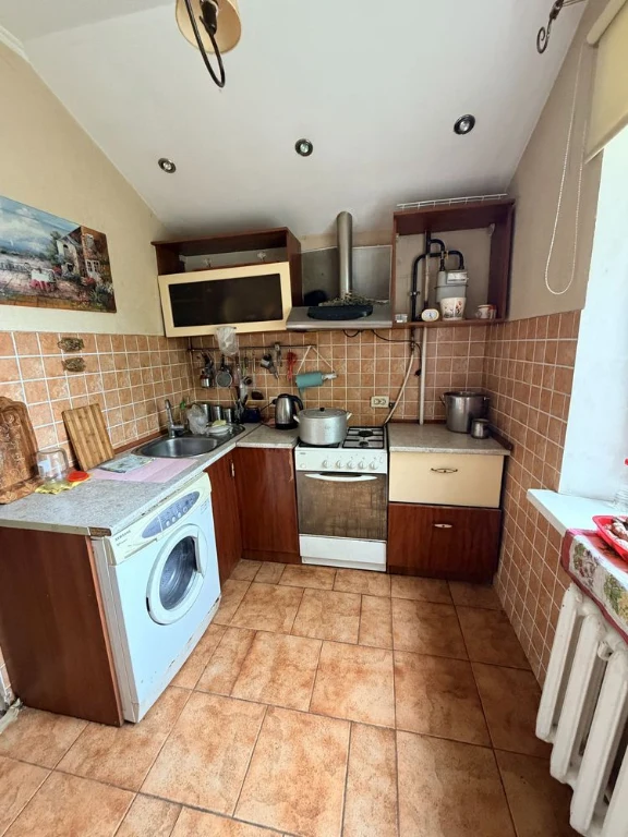Продаж 3-х кім квартири 3/9 Херсонське шосе