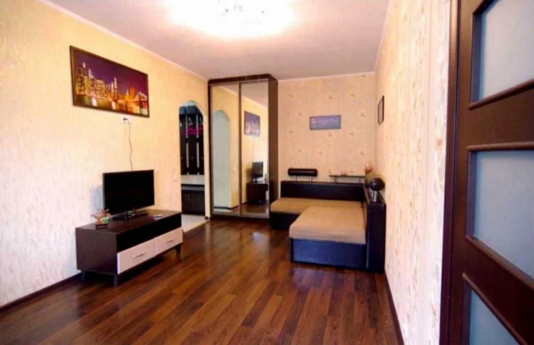 Продам 2 к. кв. Новые Дома