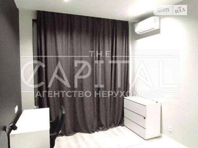 Продаж 1к квартири 42 кв. м на вул. Академіка Заболотного 1