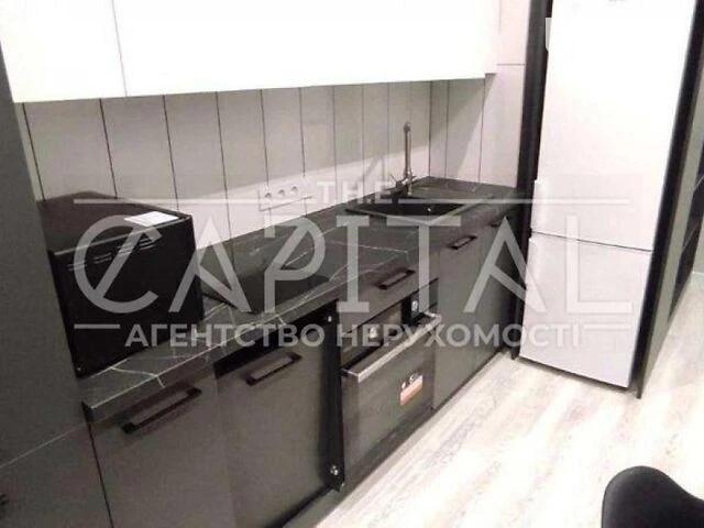 Продаж 1к квартири 42 кв. м на вул. Академіка Заболотного 1