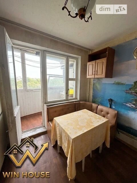 Sale of 1-room apartment 35.5 sq. m. on Akademika Glushkova Ave. 3
