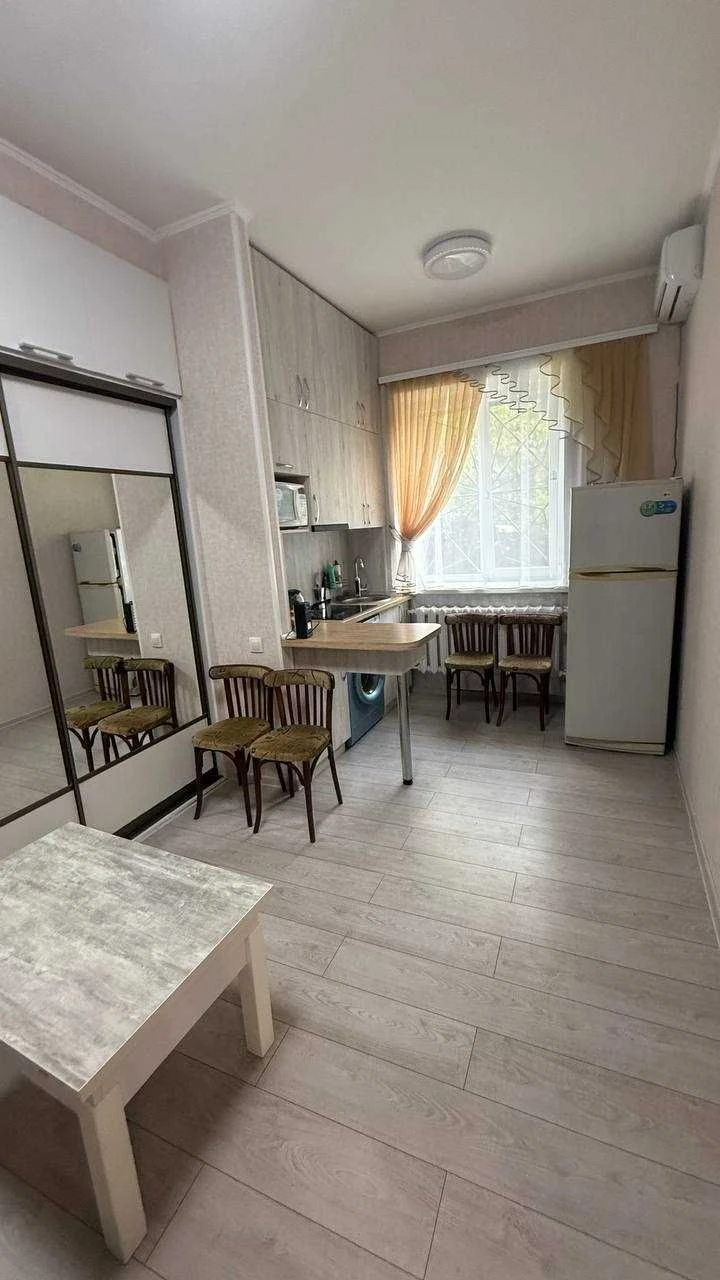 Продам 1-к квартиру 25 м² с ремонтом и мебелью. Адмиральский