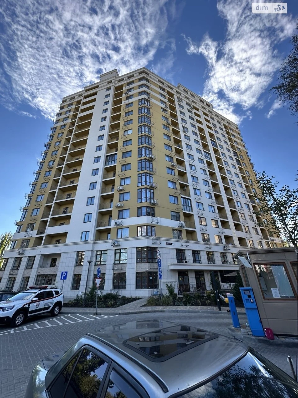 Продаж Квартира Південний