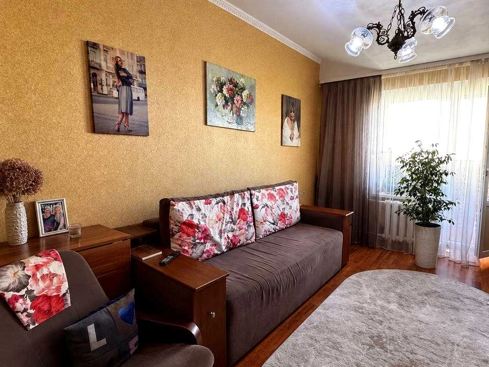 Квартира. Вінниця, Івана Дзюби вул.