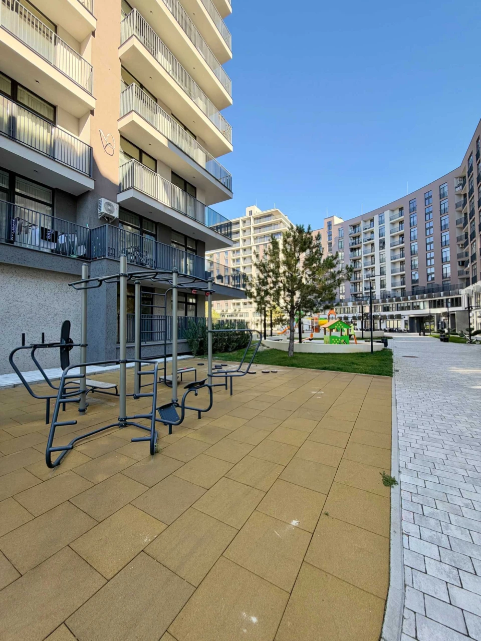 Продаж 1-кімнатної квартири 53 м² з великою терасою | ЖК Cry