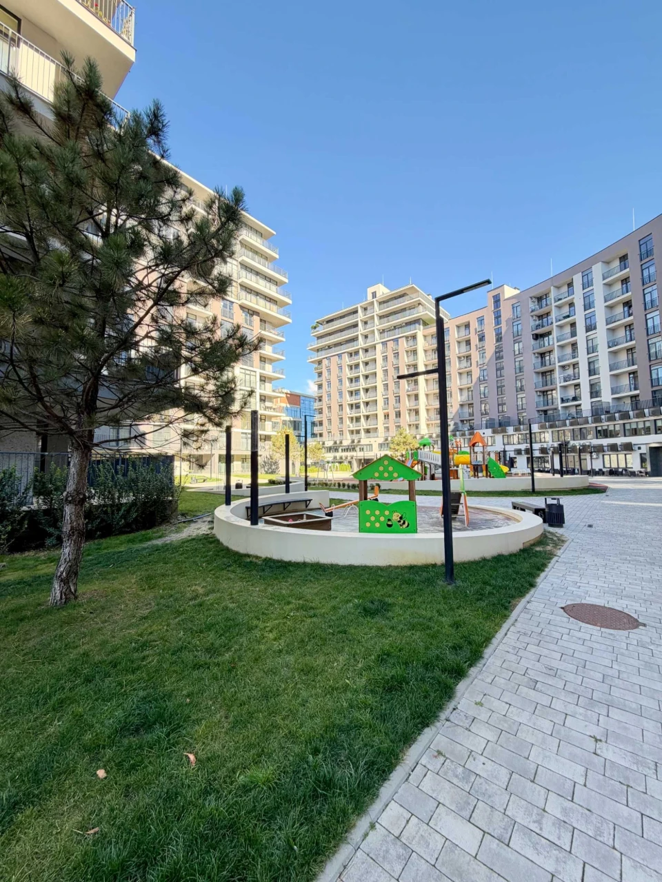 Продаж 1-кімнатної квартири 53 м² з великою терасою | ЖК Cry