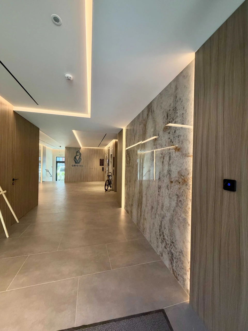 Продаж 1-кімнатної квартири 53 м² з великою терасою | ЖК Cry