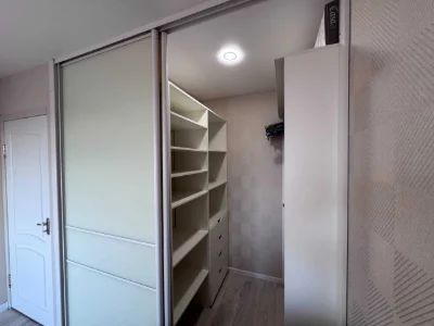 Продам 3-кімнатну квартиру на Олексіївці, метро Перемога, бу