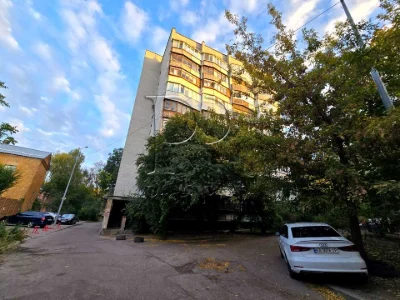 Квартира. Київ, Лабораторний пров.
