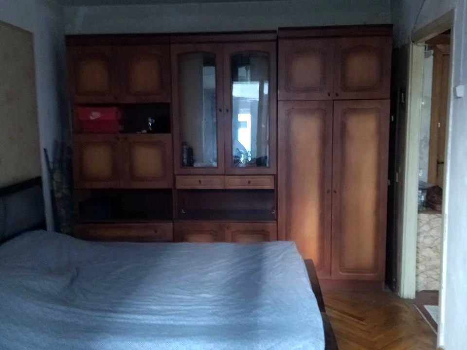 Квартира. Київ, Симиренка вул.