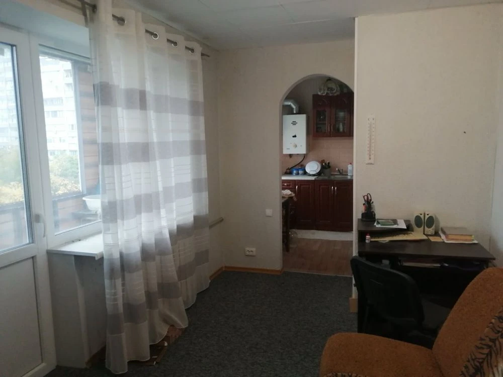 Продам 2 ком.квартиру Титова 22а/Правый берег