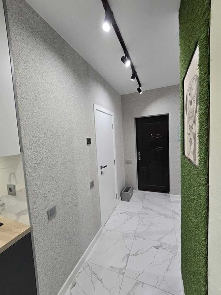 Продам 1 кімнатну з ремонтом ЖК Park Land Теремки  69000 у.е