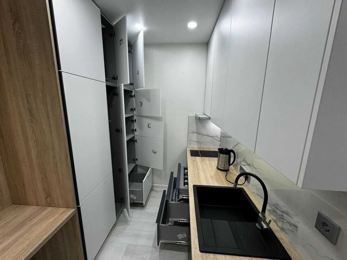 Продам 1 кімнатну з ремонтом ЖК Park Land Теремки  69000 у.е