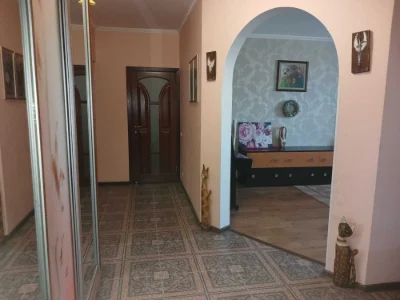 Продаж 3-кімнатної Миропільська,39