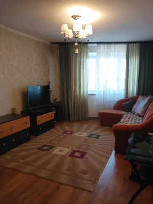 Продаж 3-кімнатної Миропільська,39