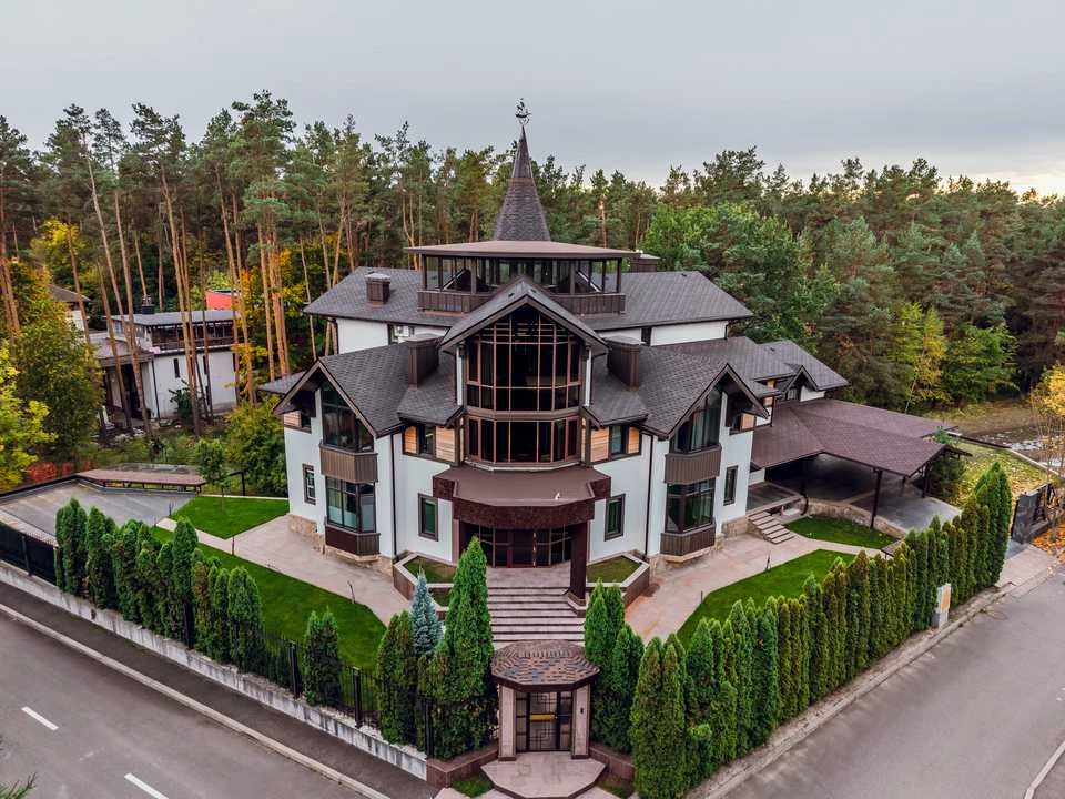 Будинок. Київ, Столичне шосе