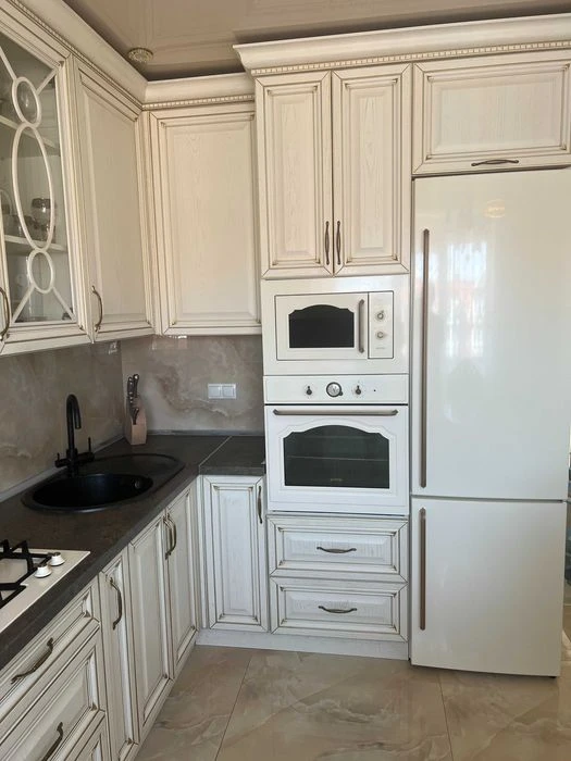 For sale 3 rooms. Design renovation. Viktoria Gardens