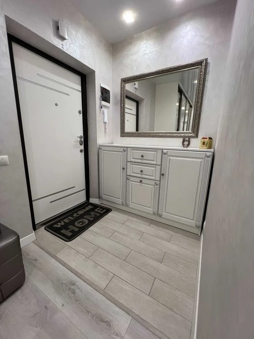 For sale 3 rooms. Design renovation. Viktoria Gardens