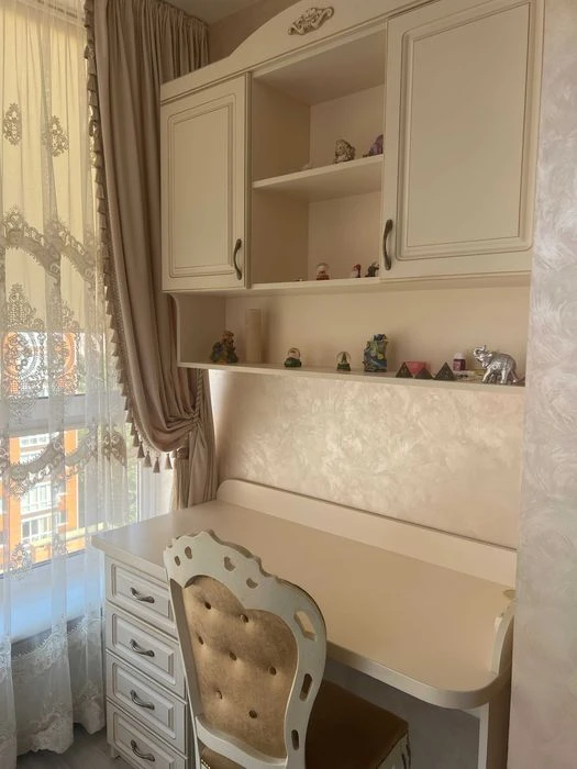 For sale 3 rooms. Design renovation. Viktoria Gardens