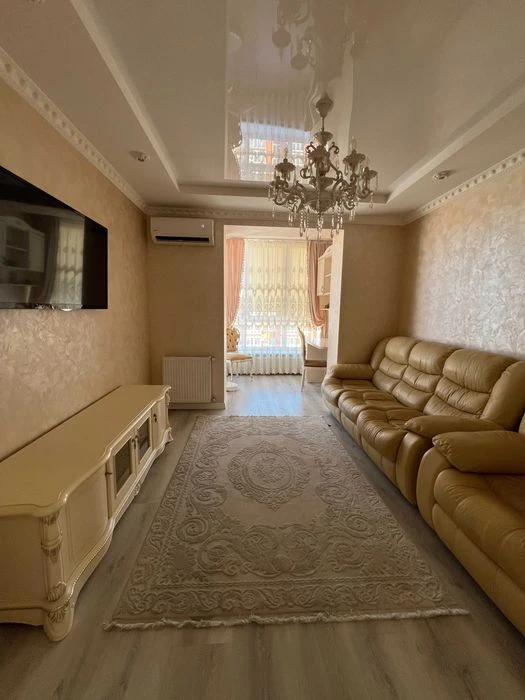 For sale 3 rooms. Design renovation. Viktoria Gardens