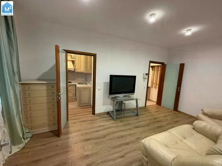 Продаж БЕЗ КОМІССІЇ затишної 2 кім квартири Печерськ, 42 м.