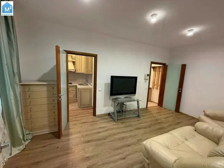 Продаж БЕЗ КОМІССІЇ затишної 2 кім квартири Печерськ, 42 м.