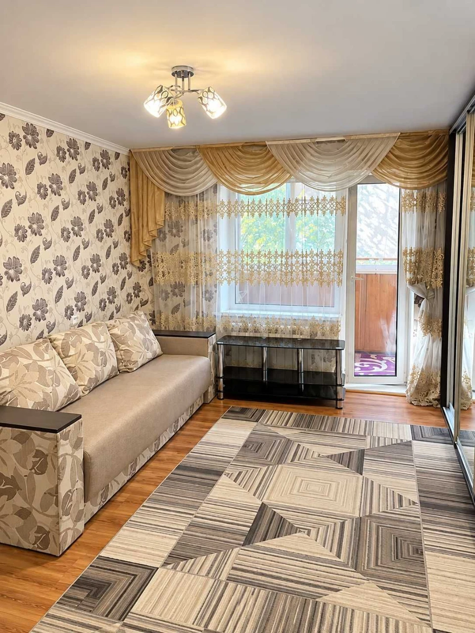 • Затишна 1-кімнатна квартира 35 кв. м на вул. Вірменська, 2