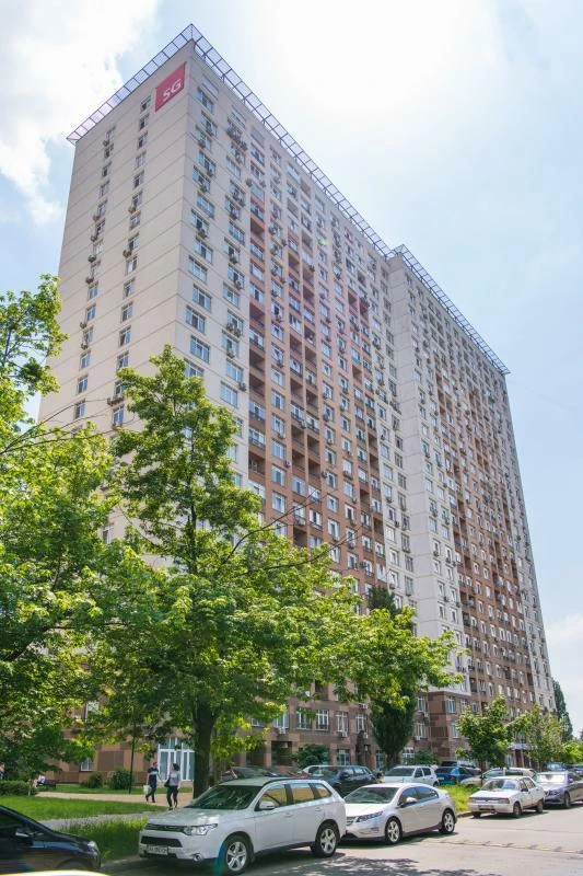 Продажа 3-комнатной квартиры 85 м², Ованеса Туманяна ул., 3