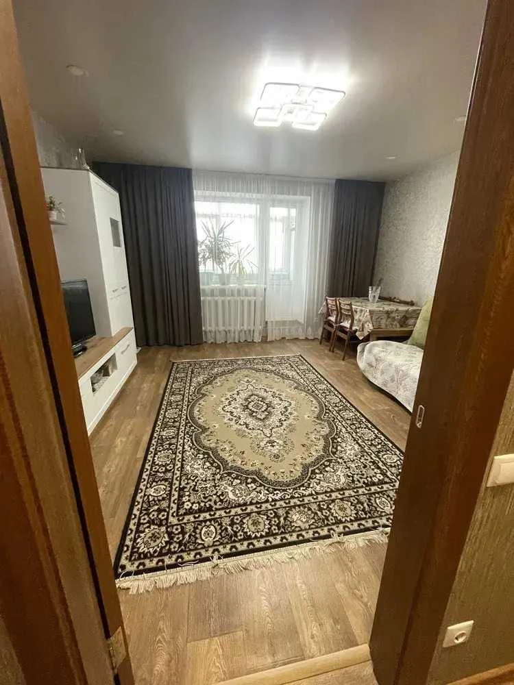 Продаж 3 кімнатної квартири 69 м2, два балкона. Інститут Зв'