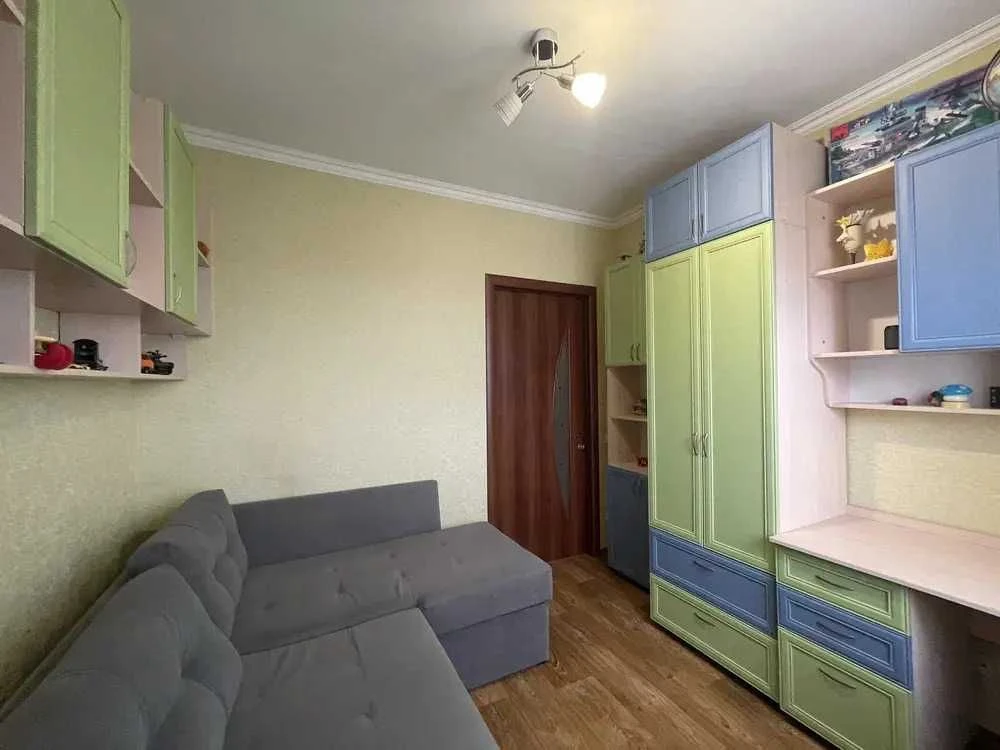Продаж 3 кімнатної квартири 69 м2, два балкона. Інститут Зв'