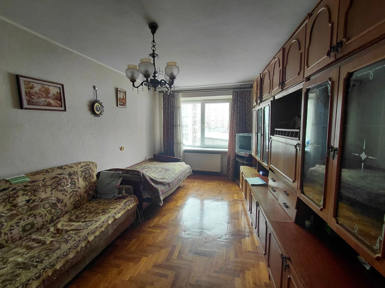 Продається 2 кім кваитира 56 м.кв по вул. Лучаківського