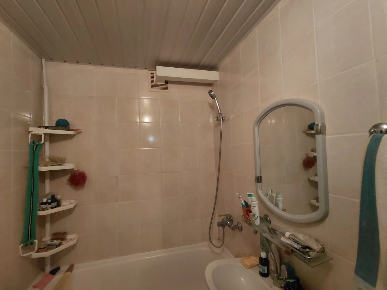 Продається 2 кім кваитира 56 м.кв по вул. Лучаківського