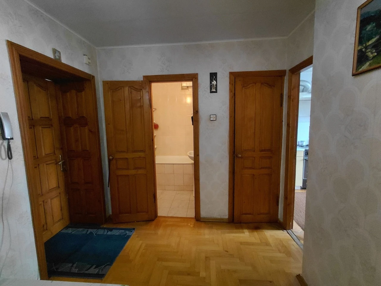 Продається 2 кім кваитира 56 м.кв по вул. Лучаківського