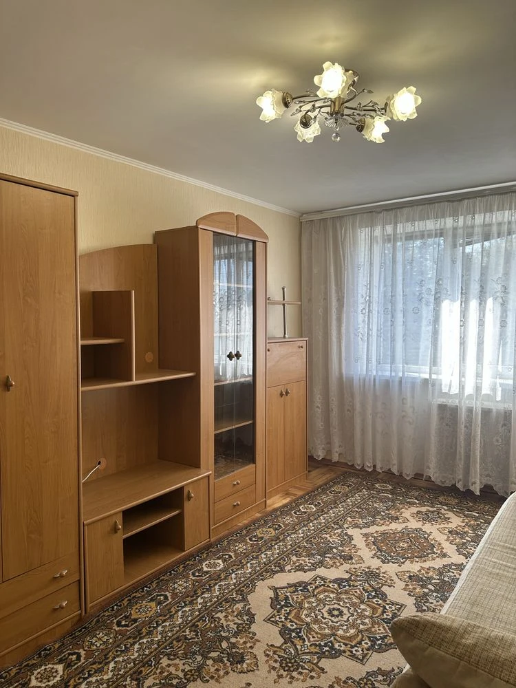 Продаж! Двокімнатна! 3-й поверх Полякова