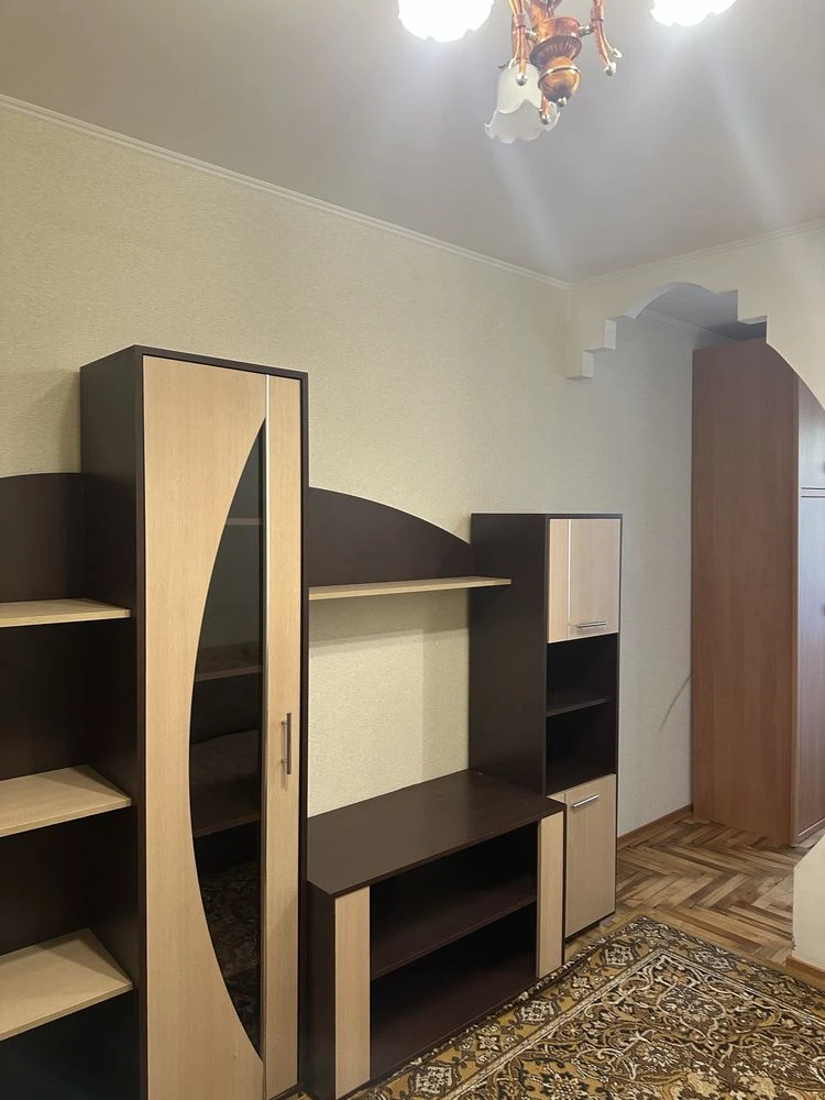 Продаж! Двокімнатна! 3-й поверх Полякова