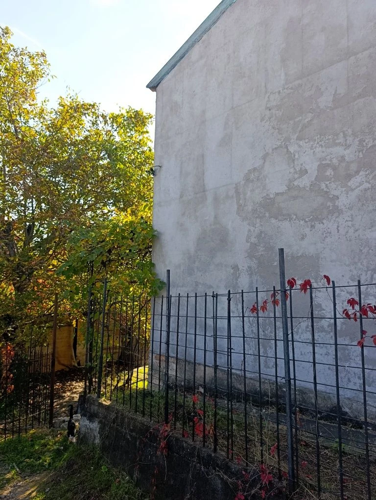 Продам двухэтажную дачу с отоплением и санузлом!
