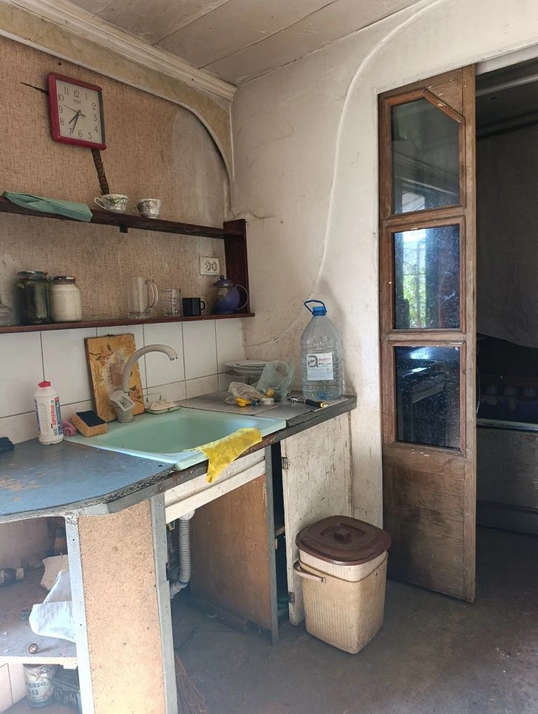 Продам двухэтажную дачу с отоплением и санузлом!