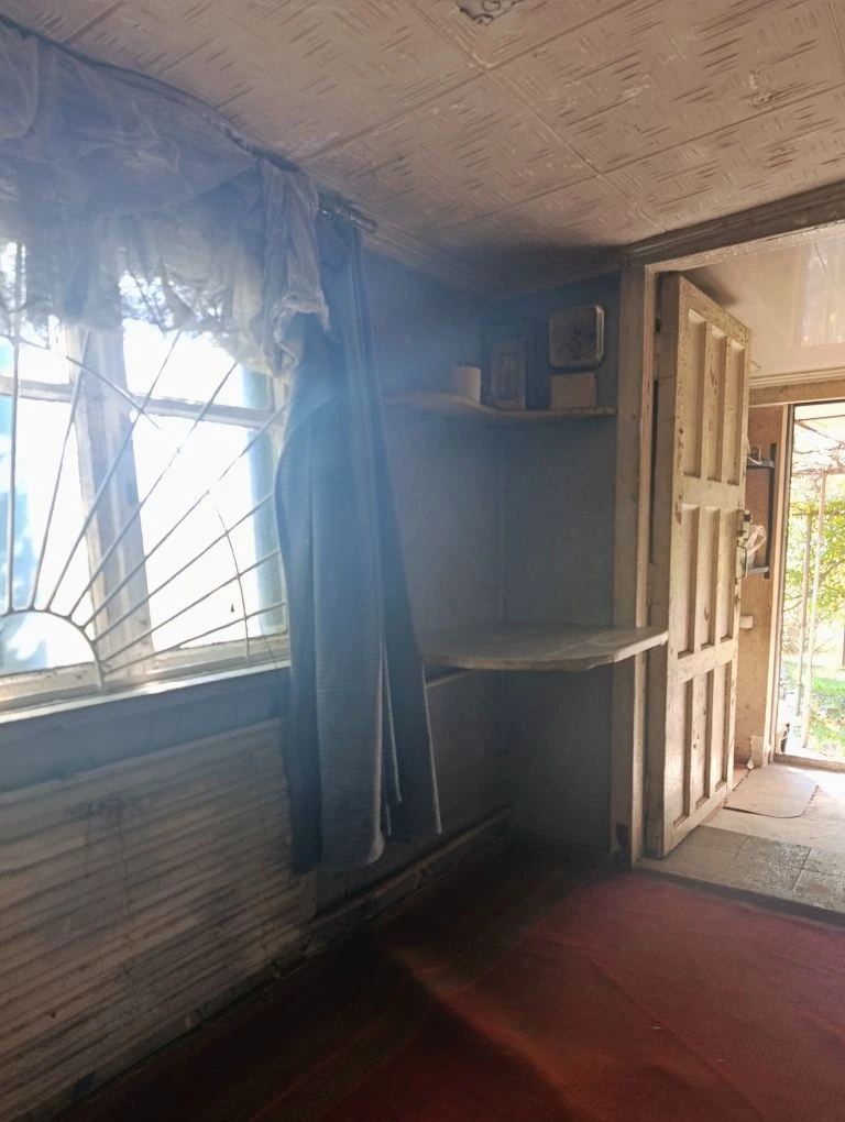 Продам двухэтажную дачу с отоплением и санузлом!