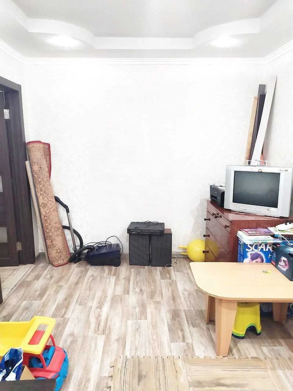 Продаж 2-кімнатної квартири вул. Петропавлівська