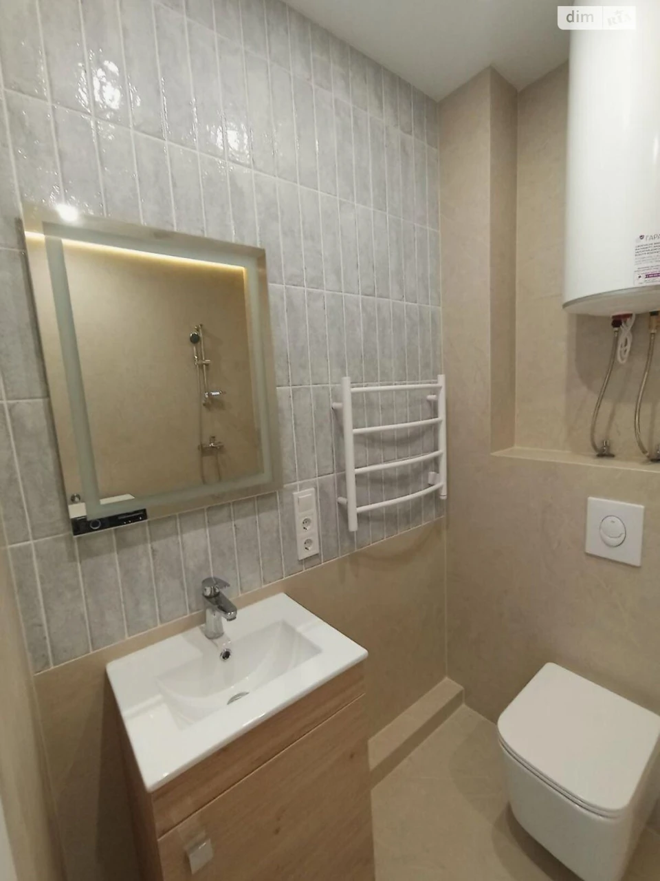 Long-Term Rental Apartment Feophania
