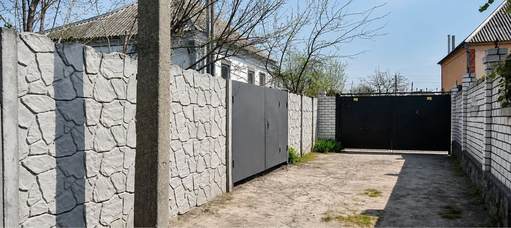 For Sale: House in Dyevka