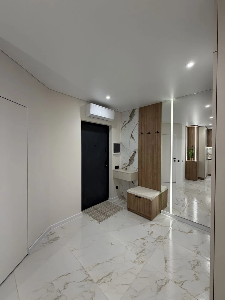 Sale of a 1-room apartment with quality renovation