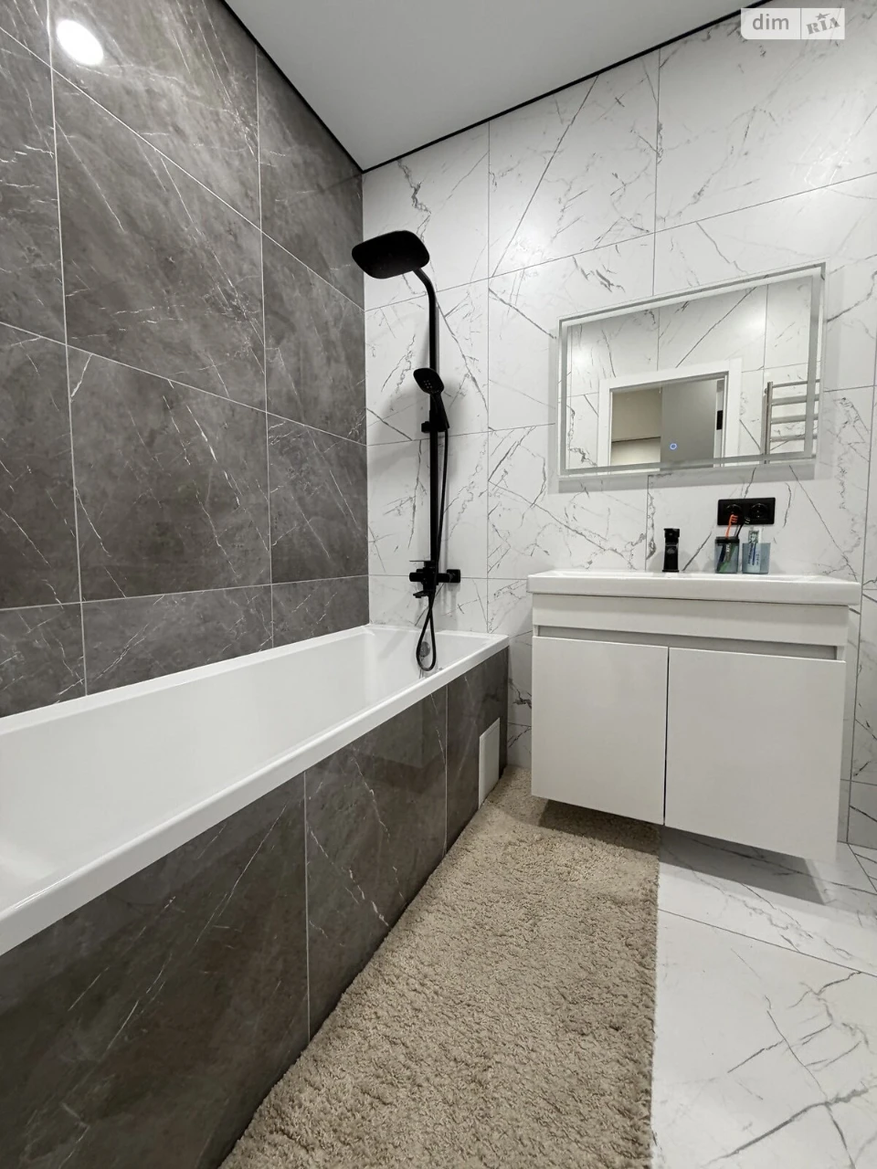 Long-Term Rental Apartment Exhibition