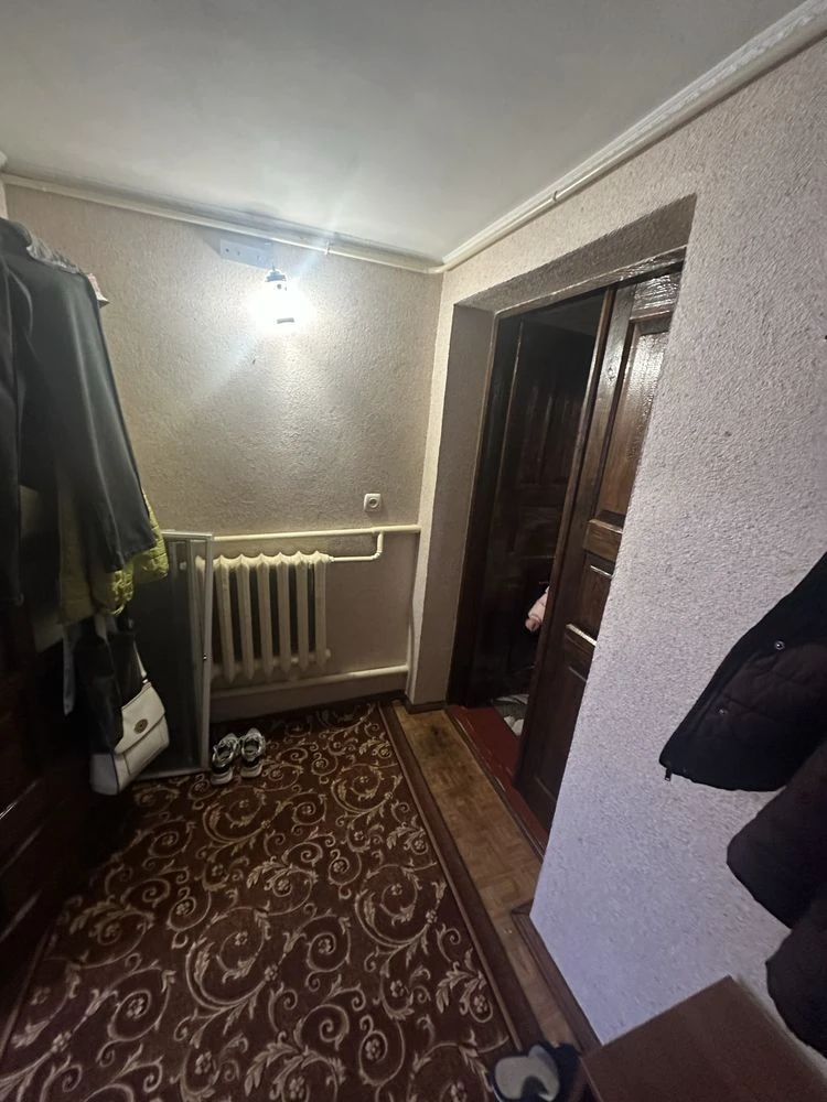 Продаж частини будинку