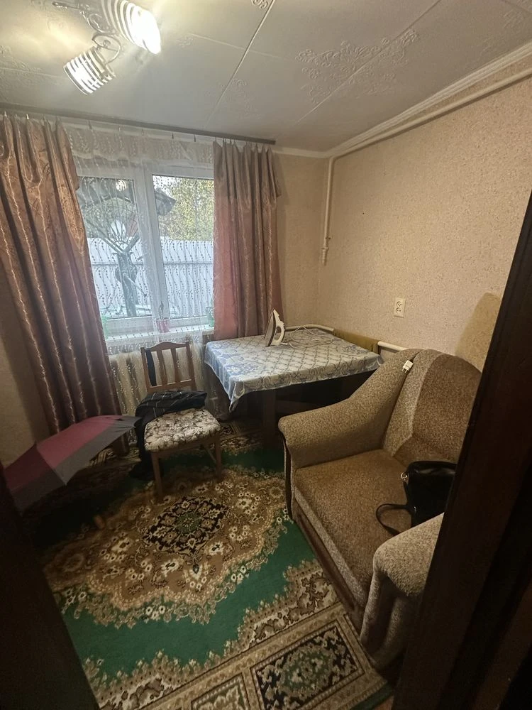 Продаж частини будинку
