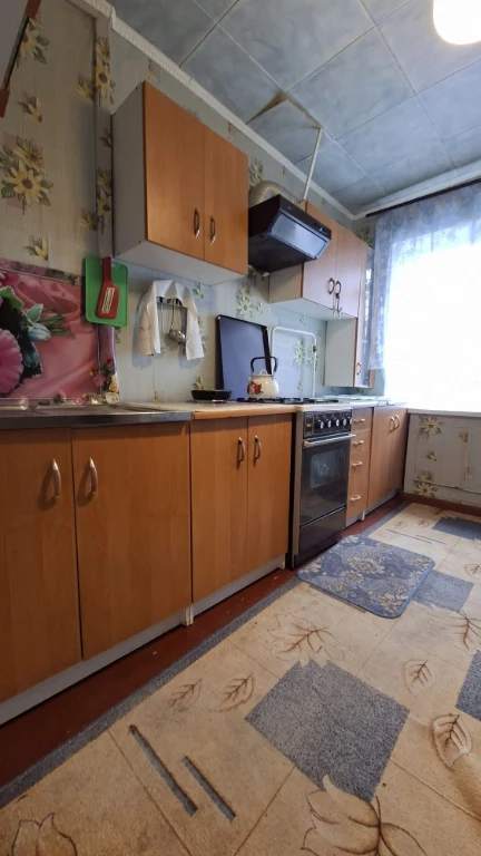 For Sale: 3-room apartment with individual heating in the area of Bi