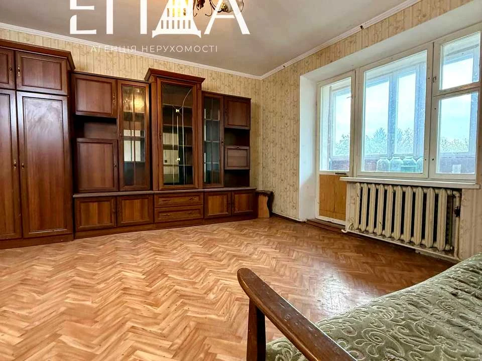 Квартира. Кропивницький, вулиця Героїв-земляків.